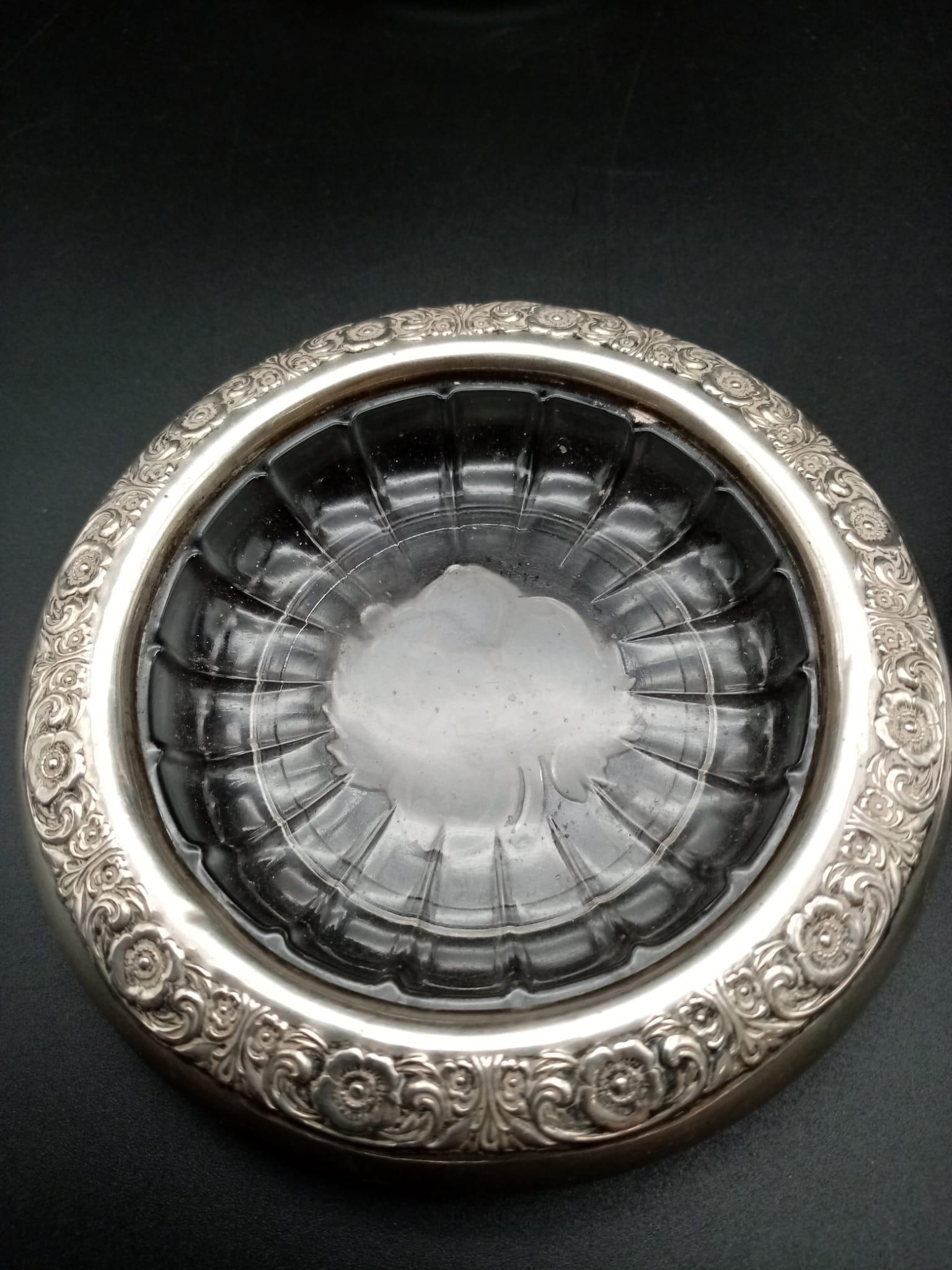 Four Early Sterling Silver and Glass Side-Dishes. 10cm diameter. Good condition. - Image 2 of 5