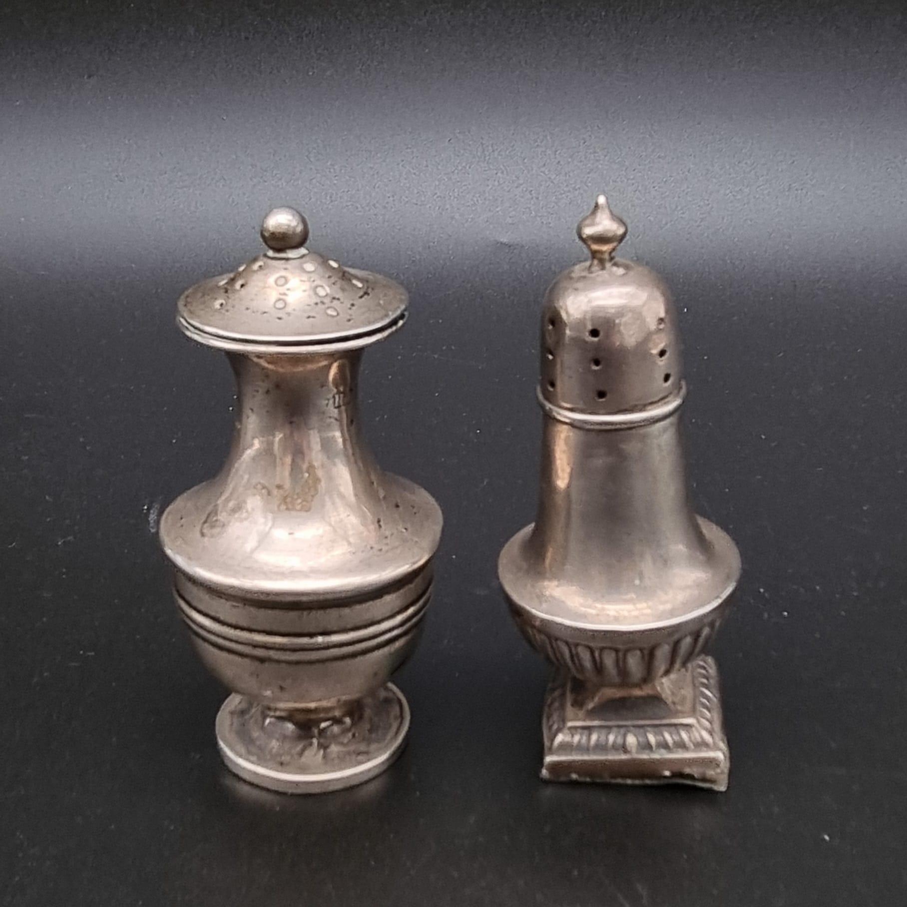 Two Antique Silver Salt and Pepper Pots. Hallmarks for Birmingham 1900 and 1919. 47g total weight. - Image 3 of 11