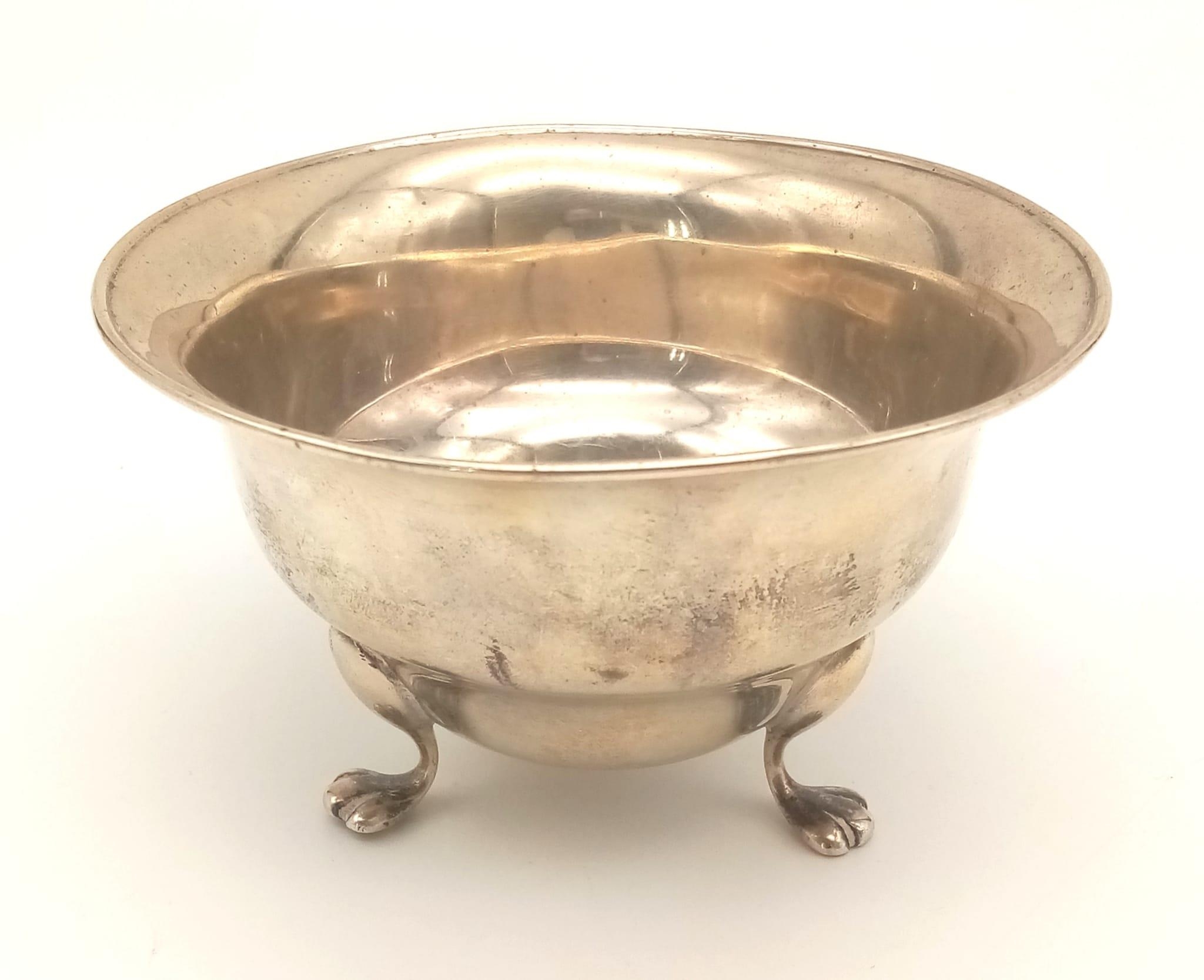 An Antique Solid Silver Bowl with Three Pedestal Lion Feet. Hallmarks for London 1908. 10.5 x 6.5cm. - Image 2 of 17