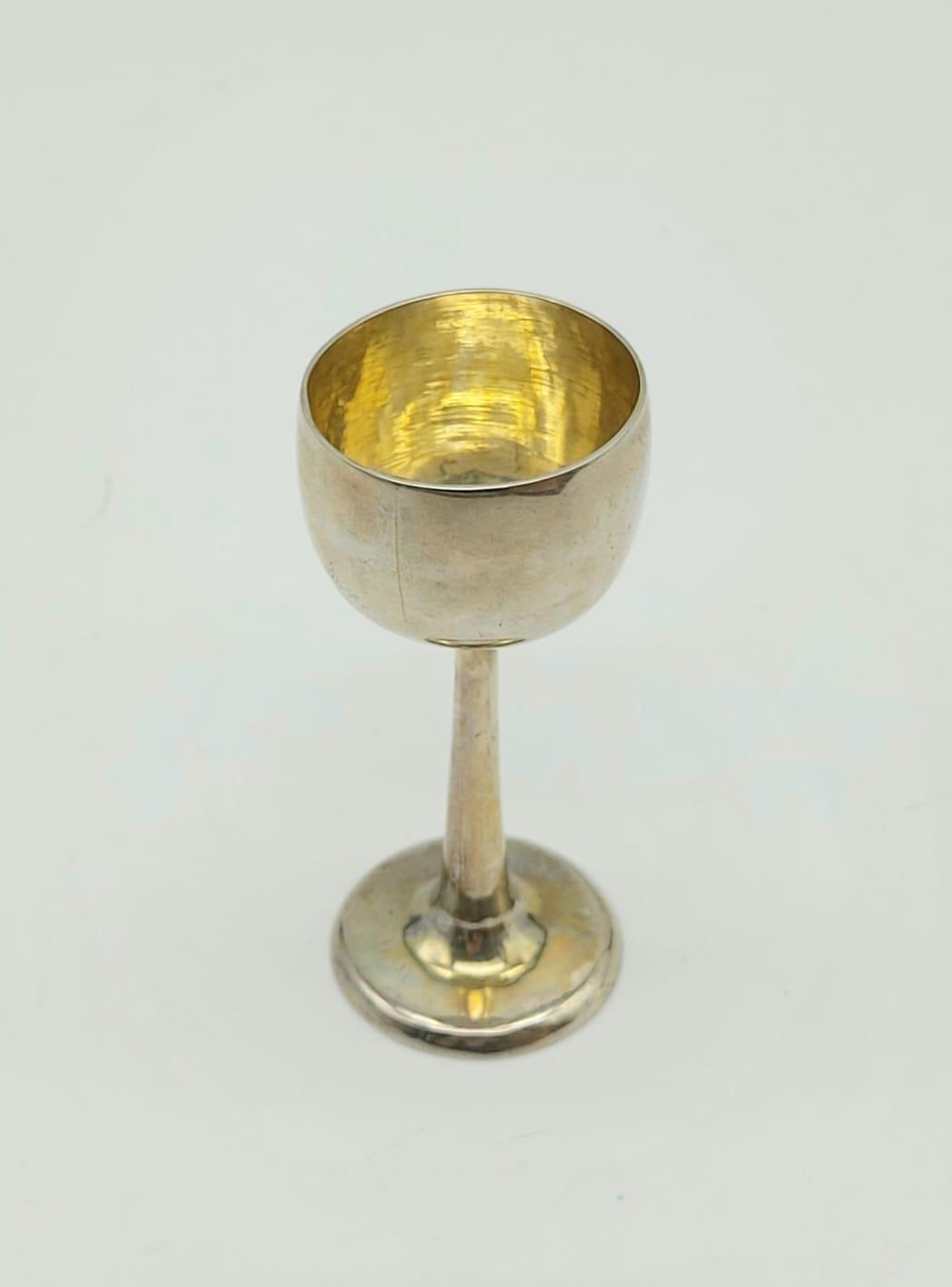 An Antique 19th Century Chinese Silver Set of Six Small Goblets. Comes in original wooden box. 8.5cm - Image 3 of 6