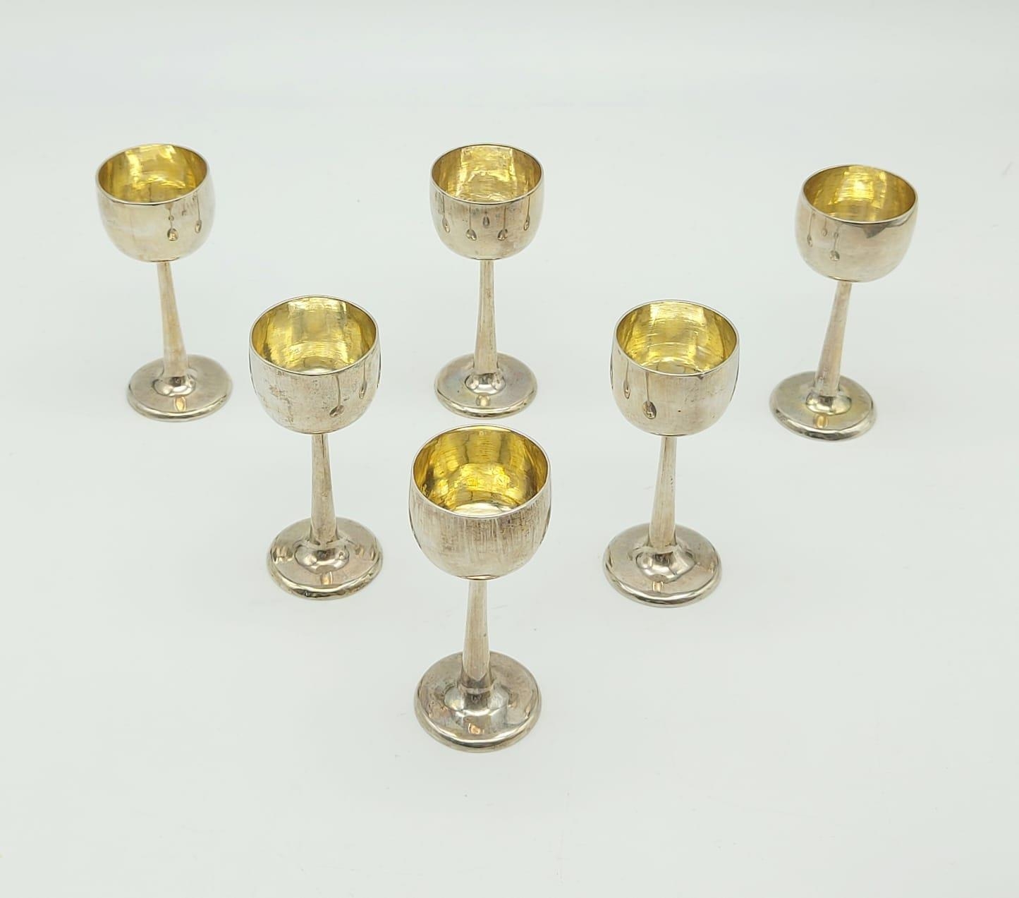 An Antique 19th Century Chinese Silver Set of Six Small Goblets. Comes in original wooden box. 8.5cm - Image 2 of 6