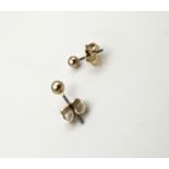 A Pair of 9K Yellow Gold Ball Studs. 0.5g