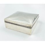 A WALKER AND HALL SILVER CIGARETTE/TRINKET BOX FROM THE TURN OF THE CENTURY, HINGES ALL PERFECT A