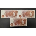 Three 1961 O'Brien Ten Shilling Notes. C80 300958, D92 031340, H04 666862. B286. Extra Fine to