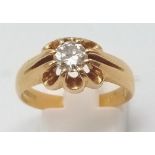 A GENTS 18K GOLD SOLITAIRE DIAMOND RING WITH .50ct CENTRE STONE. 6gms