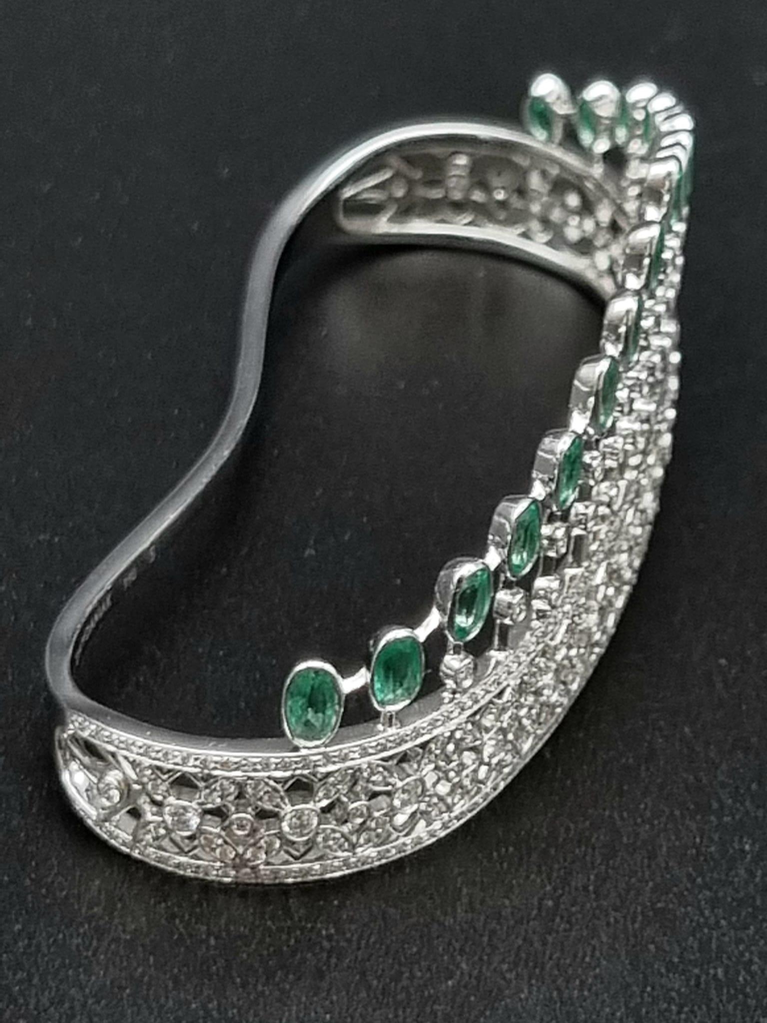 An Asian Inspired Gaydamak 18K White Gold Diamond and Emerald Dorsal Jewellery Piece. 17 Emeralds ( - Image 3 of 6