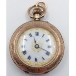 A beautiful, hand engraved, 9 k yellow gold pocket watch. Dial diameter: 30 mm. Clean glass and
