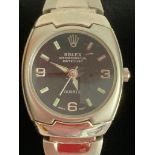Ladies quartz wristwatch in Full working order,having stainless steel case and bracelet.