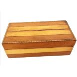 A VERY ATTRACTIVE SECTIONED WOODEN TRINKET OR CIGAR BOX WITH FELT LINING. 27 X 14 X 9cms