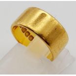 A 22k Yellow Gold Band Ring. Size G1/2. 6.38g