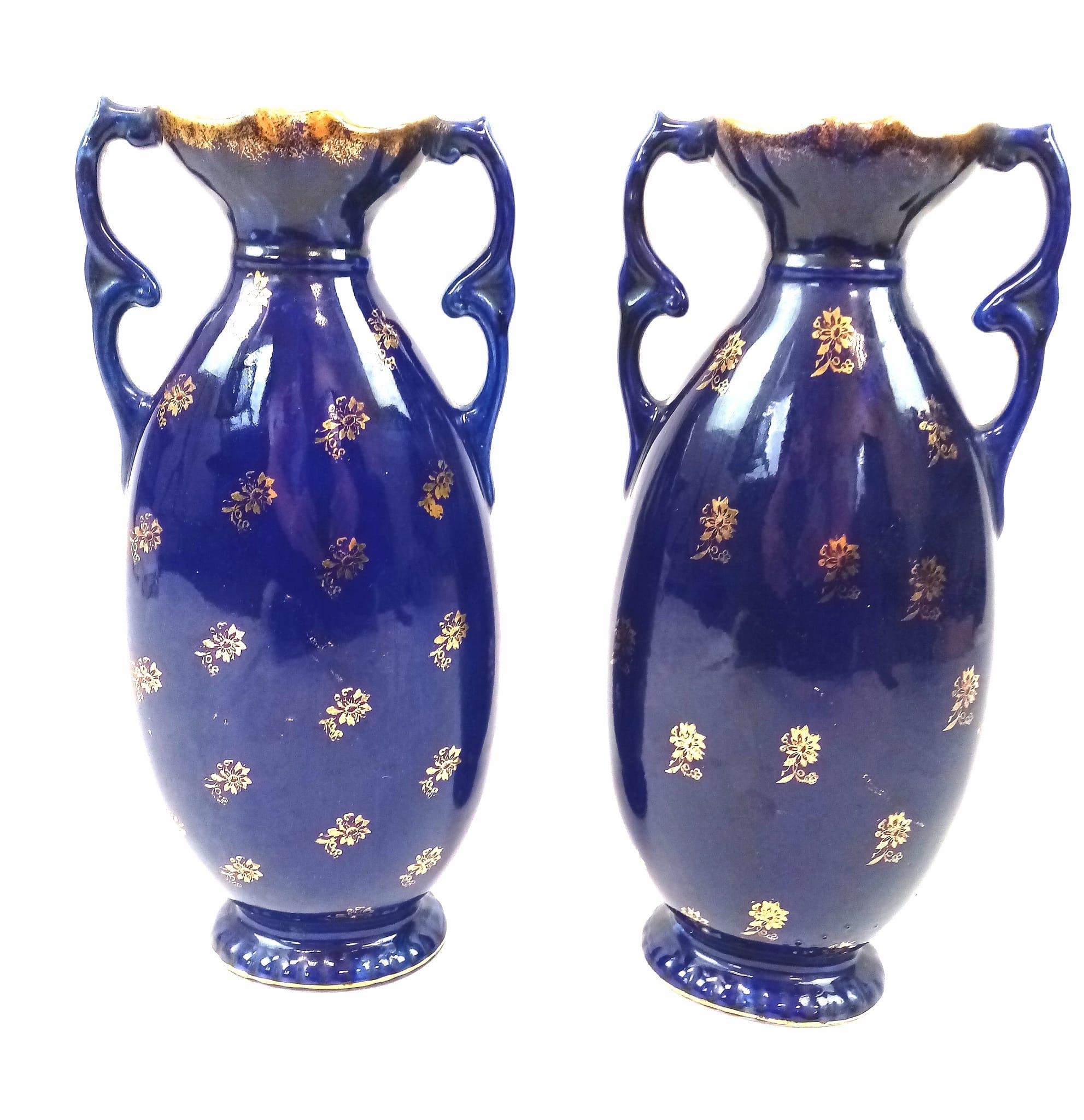 A VERY EARLY PAIR OF MACINTIRE BLUE GLAZED AND GILT VASES WITH CRUSADER PICTURES. 32cms tall. - Image 2 of 9