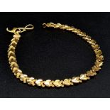 An 18 k yellow gold bracelet. Length: 18 cm, weight: 9.8 g.