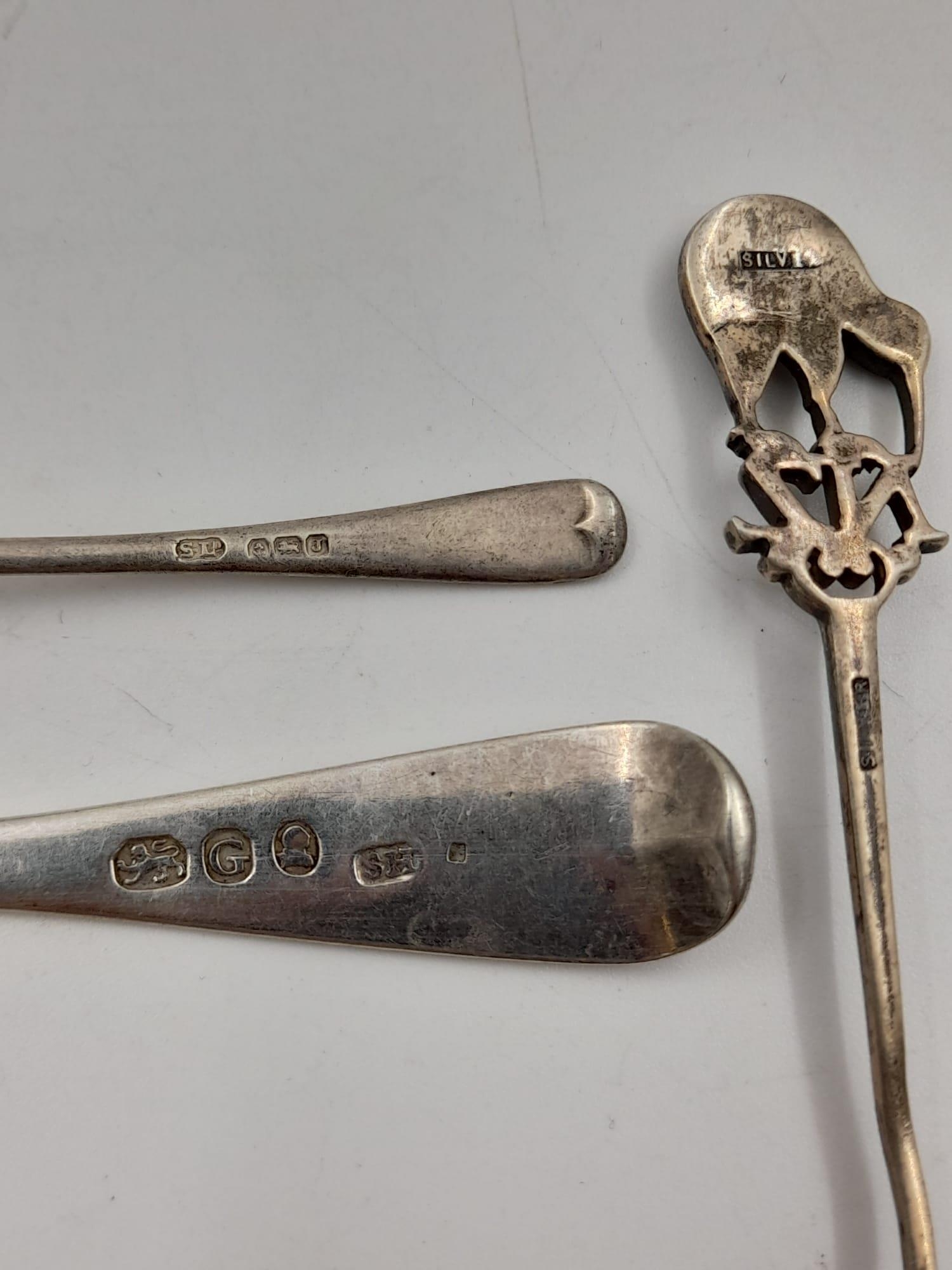 A Selection of Vintage and Antique Eight Silver Spoons. 264g total weight. - Image 2 of 6