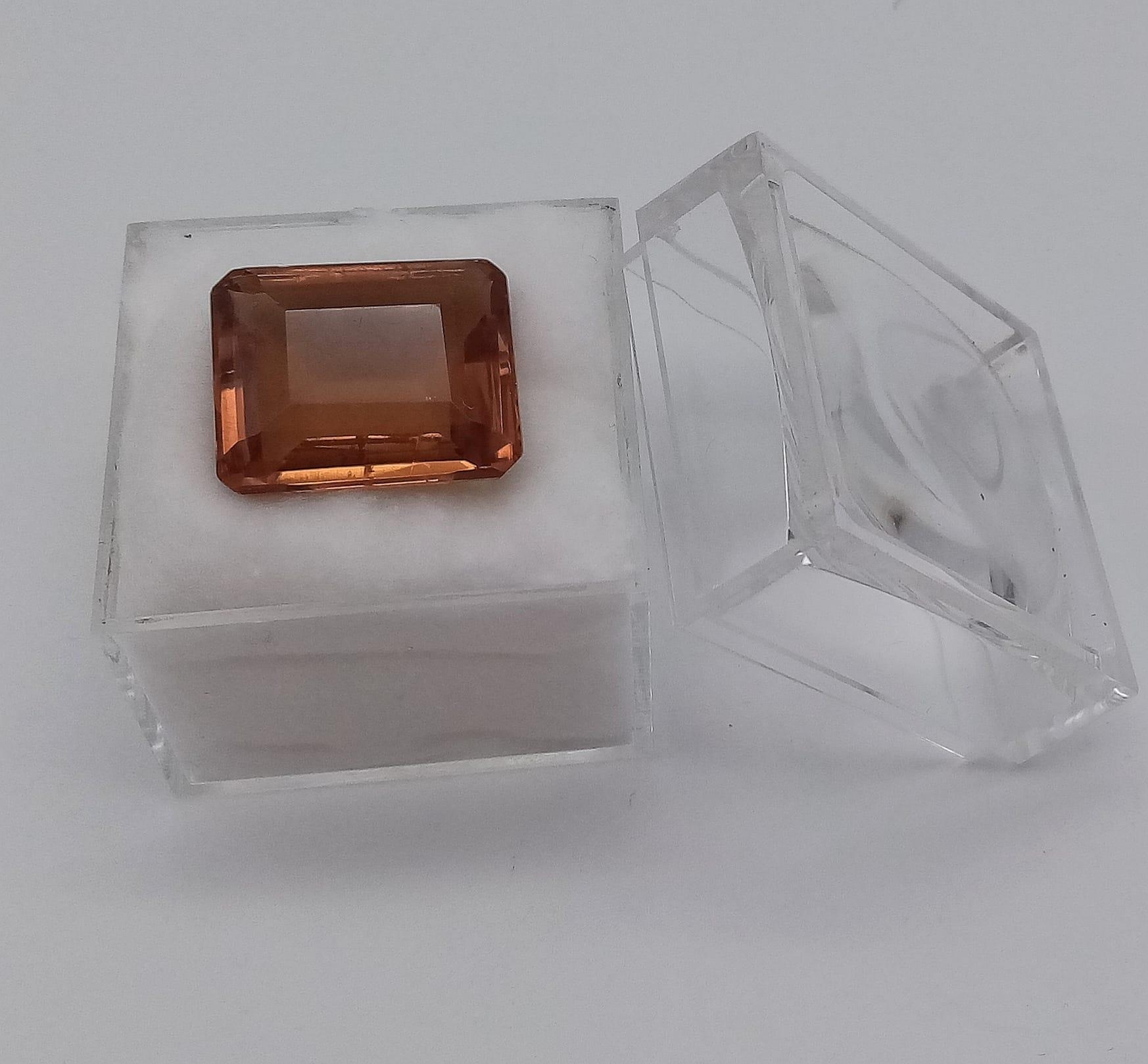 A very rare and highly collectable ZULTANITE (40 carats), emerald cut, with amazing colour - Image 4 of 4