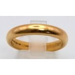 A Vintage 22k Yellow Gold Band Ring. Size Q. 7.82g