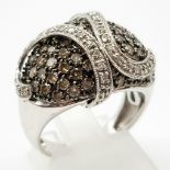 A STUNNING 14K WHITE GOLD WITH 3CT OF CHAMPAGNE AND WHITE DIAMONDS. 7.6gms size N/M