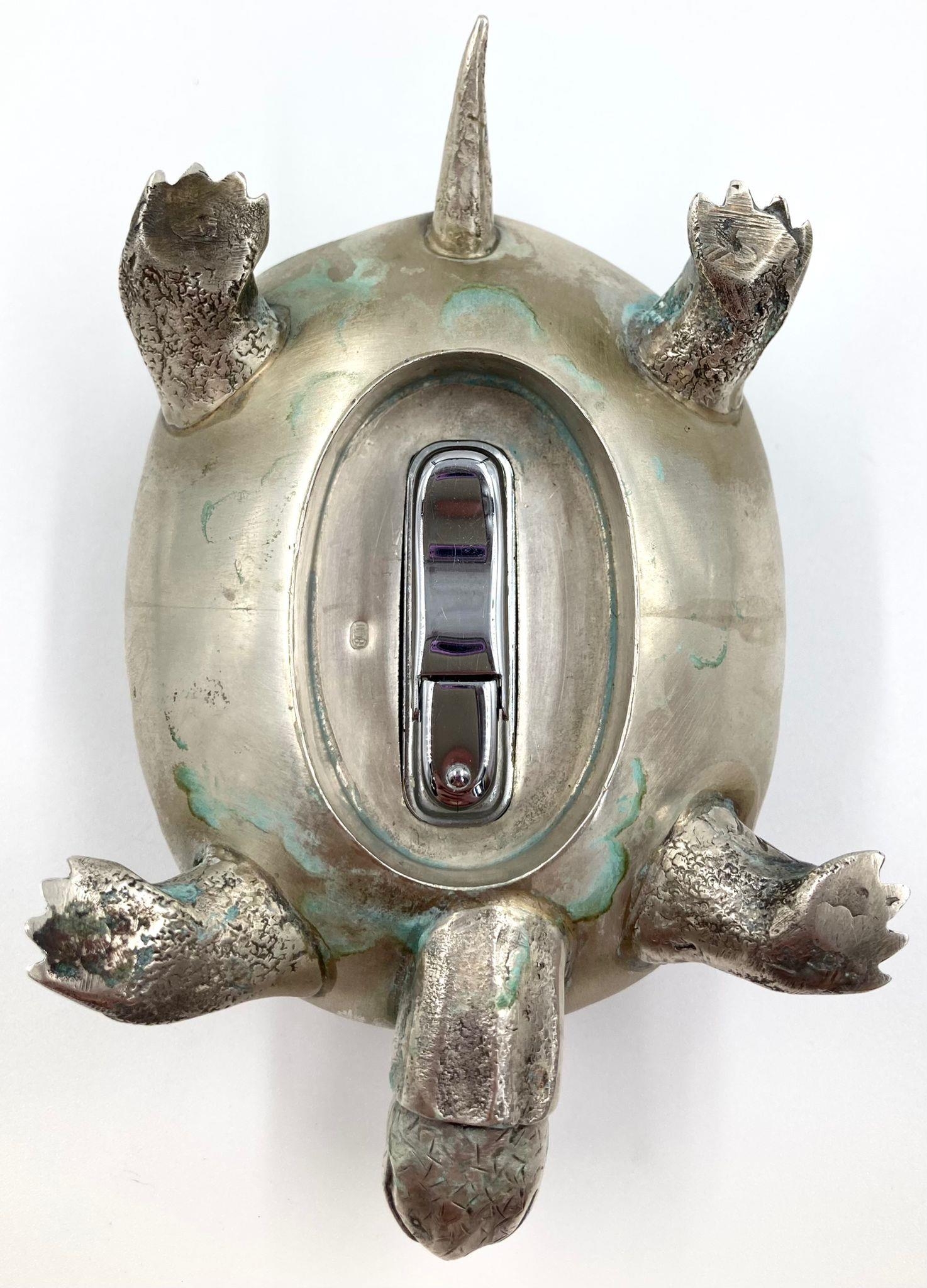 A stunning large solid silver European tortoise table lighter Marked 800 possibly Italian Top - Image 4 of 9