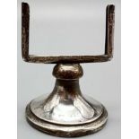 An Antique Solid Silver Picture Frame Menu Holder. Hallmarks for London 1902. Makers mark of Pidduck