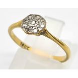 An 18K Yellow Gold Floral-Shaped Diamond Ring. Size N. 1.7g.