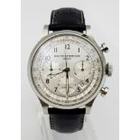 A BAUME AND MERCIER CAPELAND CHRONOGRAPH GENTS WATCH IN ORIGINAL BOX WITH PAPERS. 42mm 7954