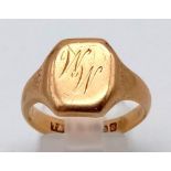 A Vintage 9K Yellow Gold Signet Ring. Size O 1/2. 6.58g