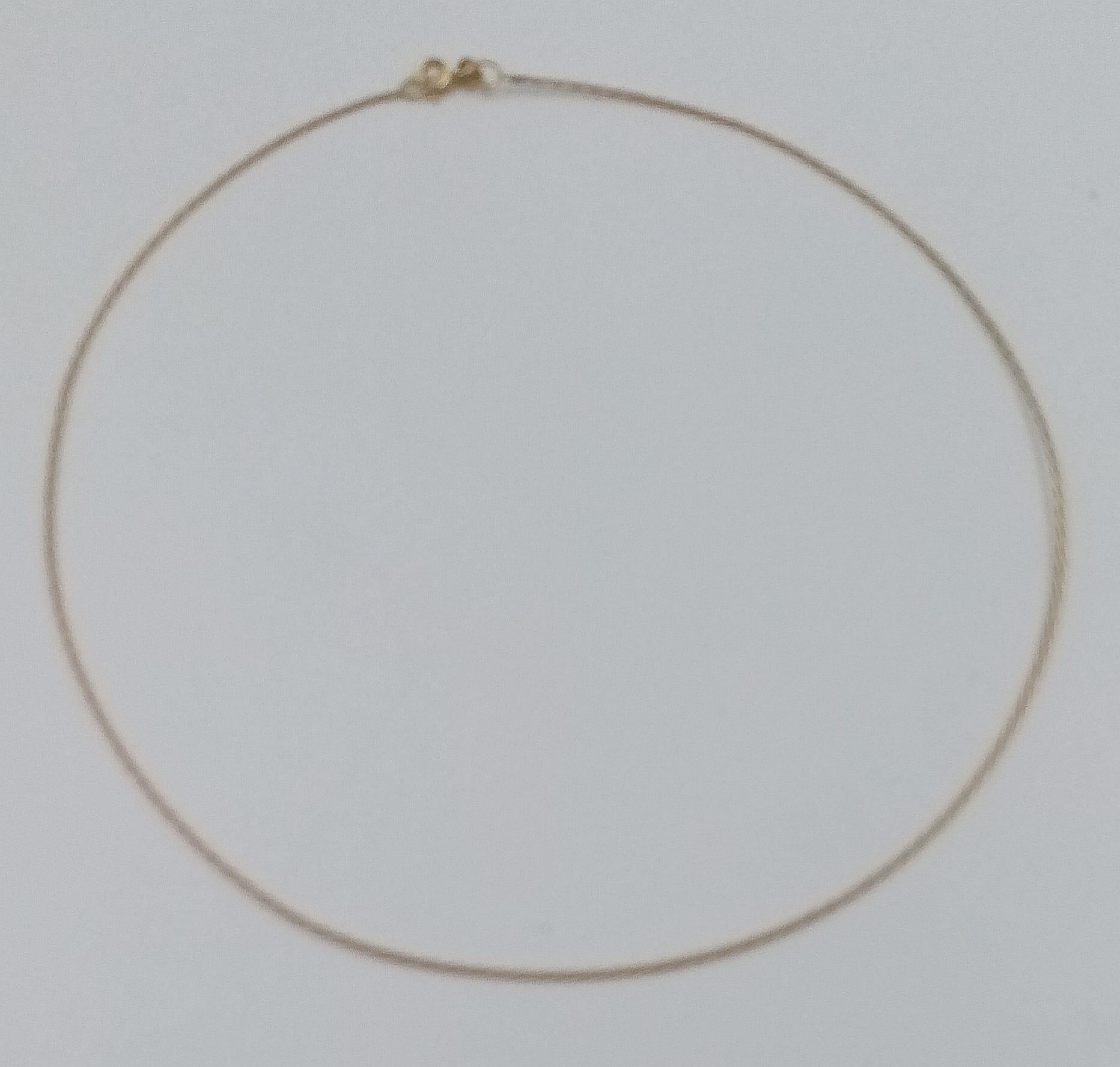 An Italian 14K Gold Thin Choker Necklace. 36cm. 2.25g - Image 2 of 3