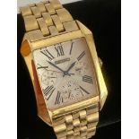 Gentlemans SEIKO Quartz Wristwatch in gold tone. Model 5Y89 day/date. Gold tone bracelet. Full