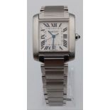 A CARTIER UNISEX TANK STYLE WATCH WITH DATE BOX AND STAINLESS STEEL STRAP, ROMAN NUMERALS AND