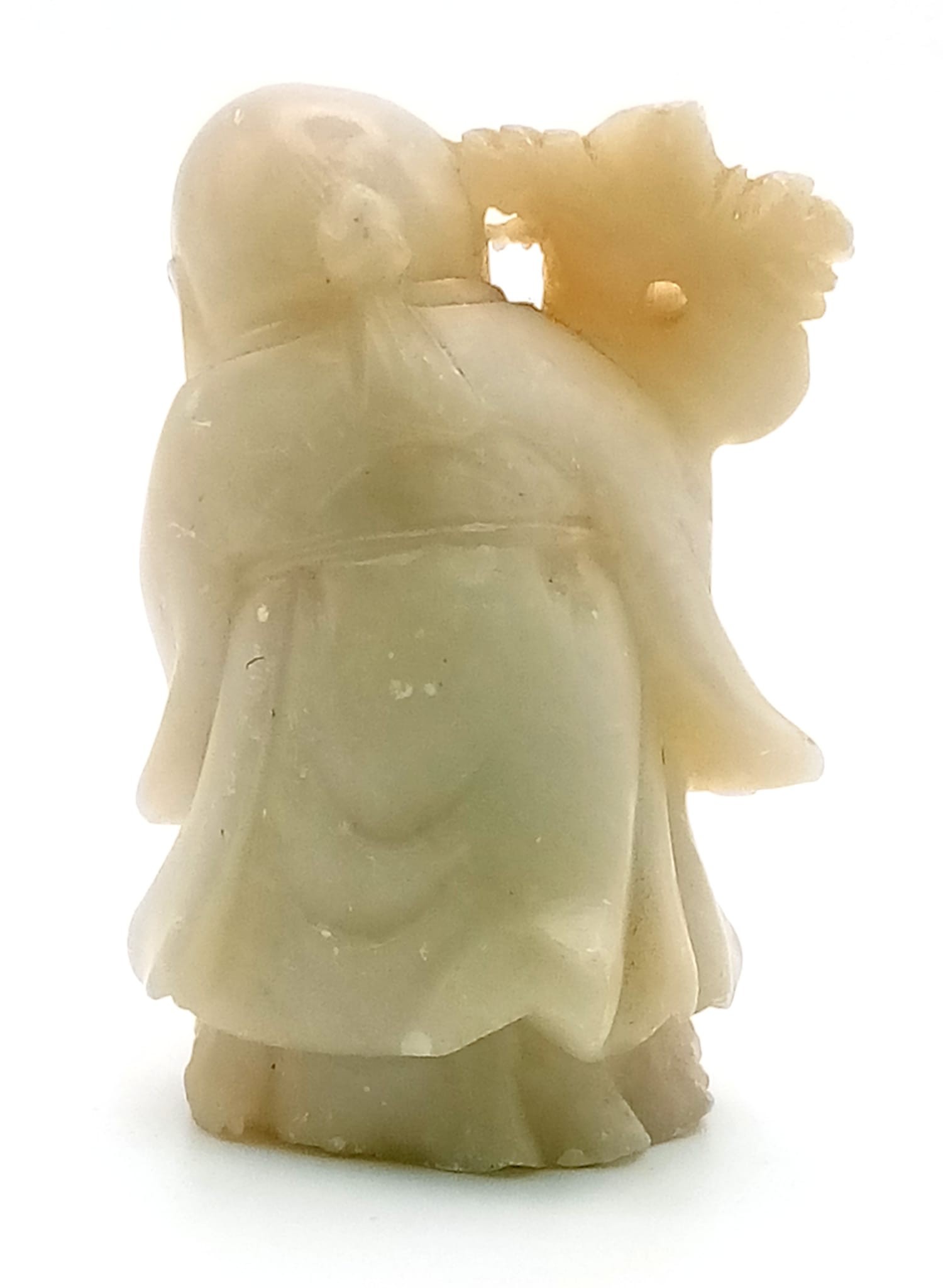 Vintage Chinese jade figure. 6.3cm x 4.5cm - Image 2 of 3
