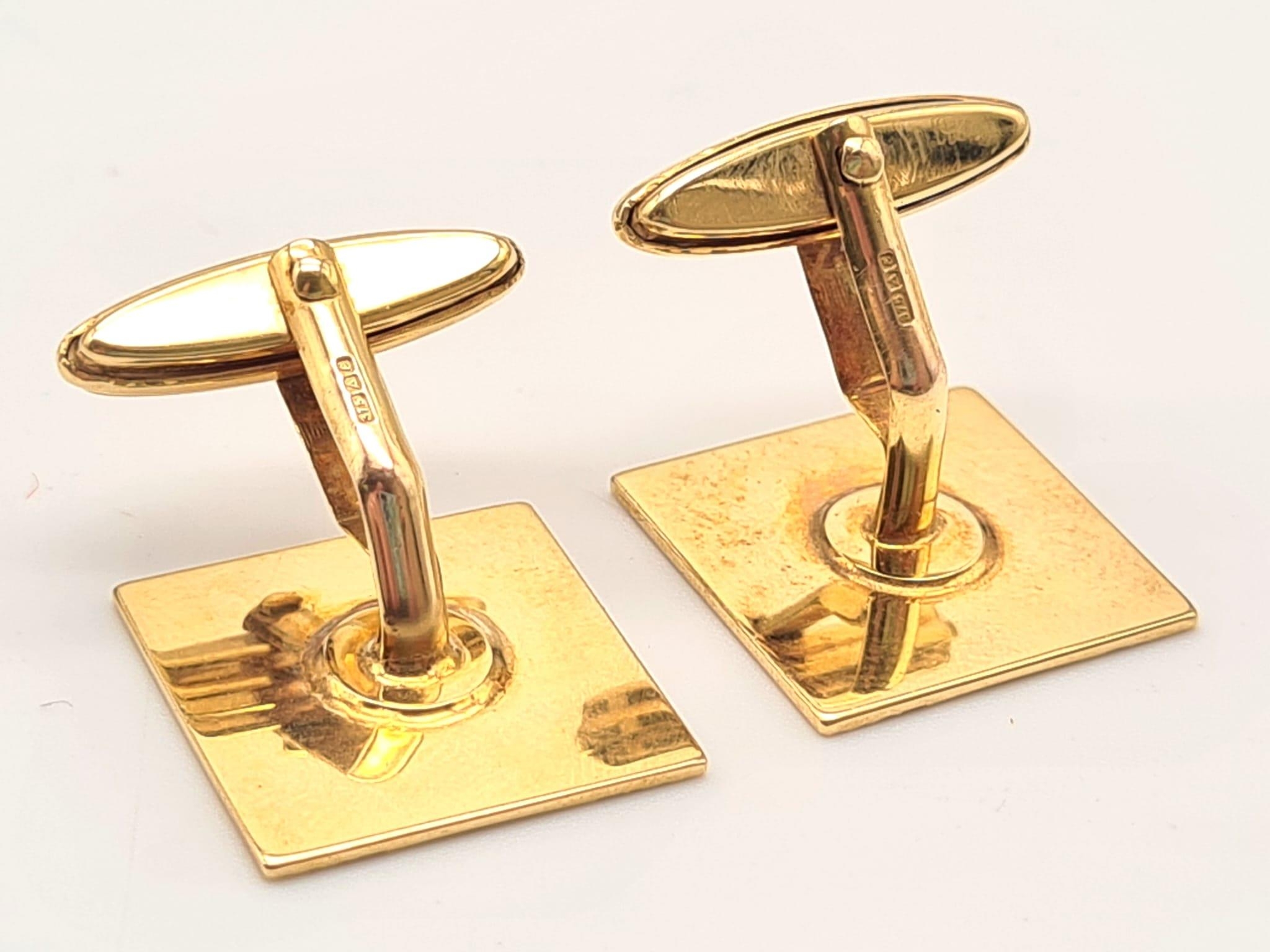 A Pair of Vintage 9K Yellow Gold Flat-Square Cufflinks - these are making a comeback! 7.06g total - Image 3 of 7