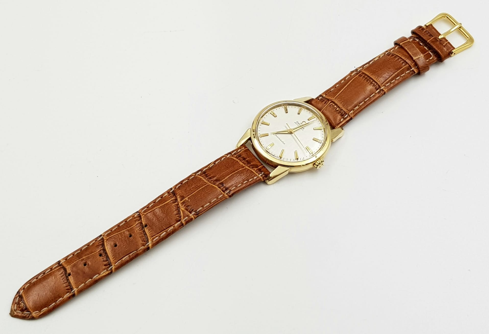 A VINTAGE 9K GOLD OMEGA SEAMASTER AUTOMATIC WATCH WITH LEATHER STRAP , RECENTLY SERVICED. 34MM - Image 2 of 7