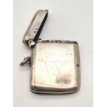 Silver Vesta hallmarked to Chester 1898. weighs 21.47g