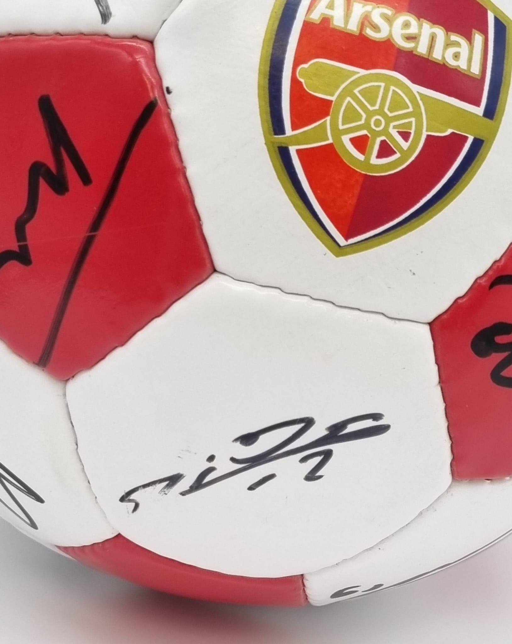 An Incredible Authentic Arsenal FC Invincibles Signed Premier League Winners Football - 2003/4 - Image 9 of 19