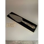 Vintage SILVER handled cake slice with hallmark for Harrison Bros of Sheffield. Kings pattern.