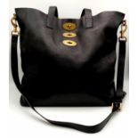 A large, black leather, MULBERRY bag. Appr. dimensions: 38 x 14 x 37 cm. Ref: 9345