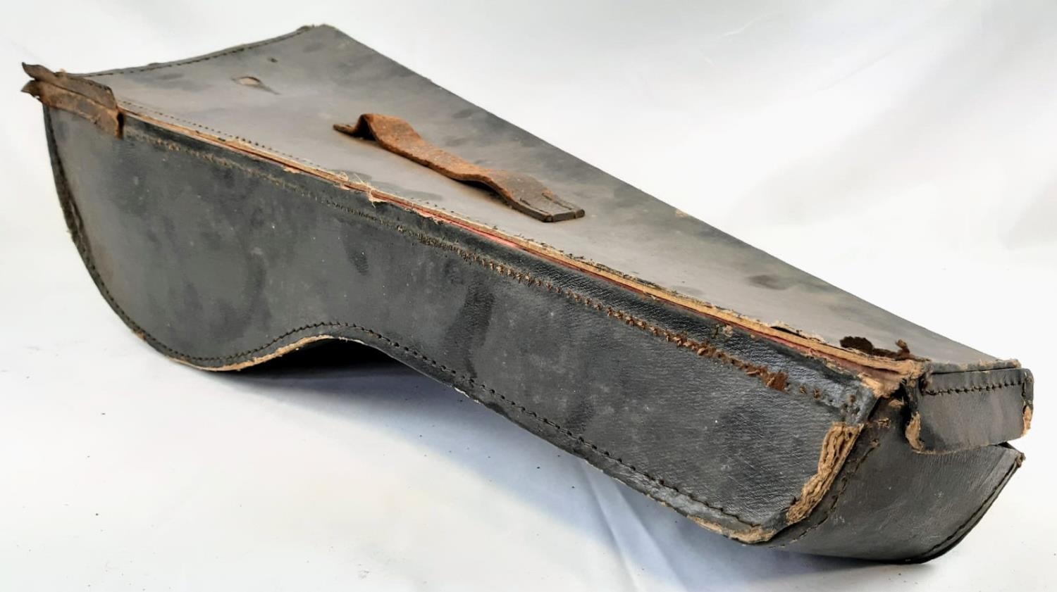A Antique 1890s Roundback Mandolin. Marks for: Michele Maretea - W. Trengove of Whittlesea. In - Image 13 of 14