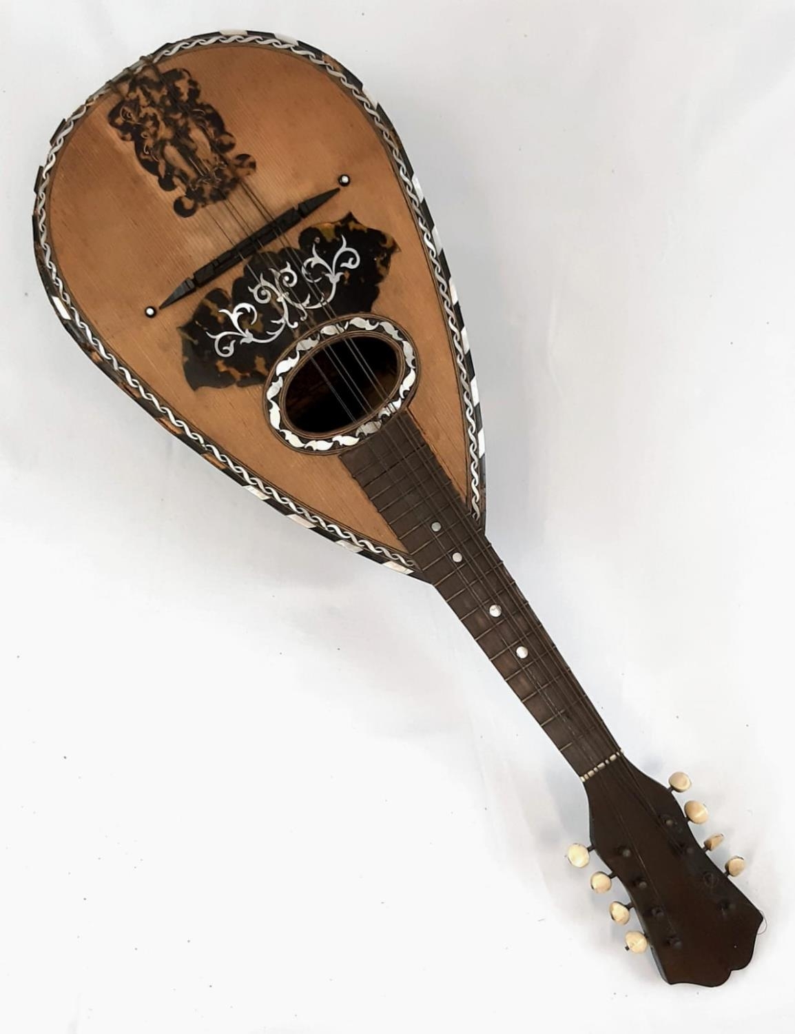 A Antique 1890s Roundback Mandolin. Marks for: Michele Maretea - W. Trengove of Whittlesea. In - Image 2 of 14