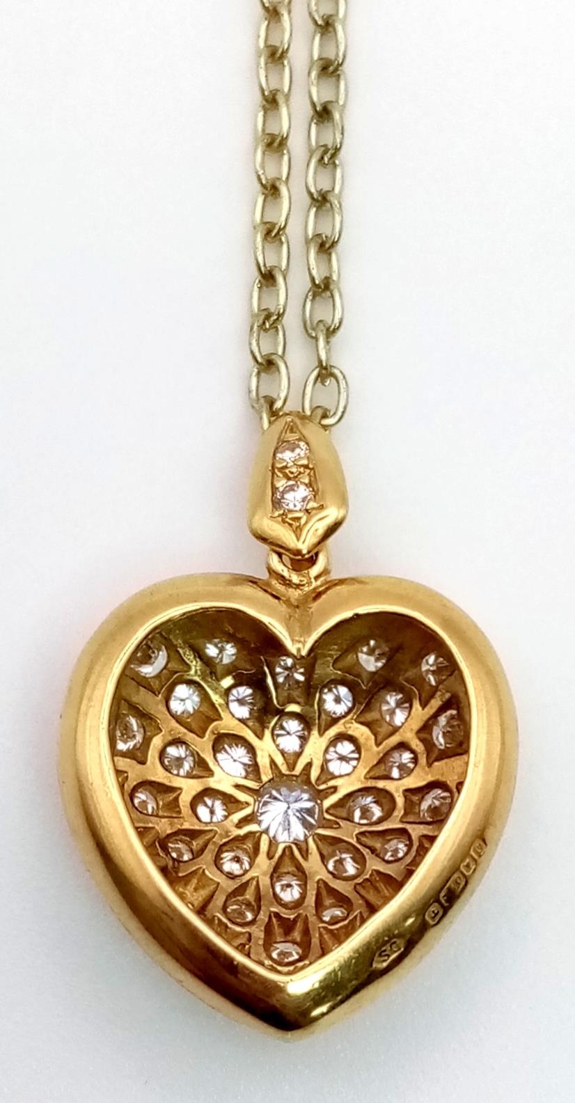 An 18K Yellow Gold Heart-Shaped Diamond Pendant. With over 1ct of bright white diamonds this - Image 3 of 4
