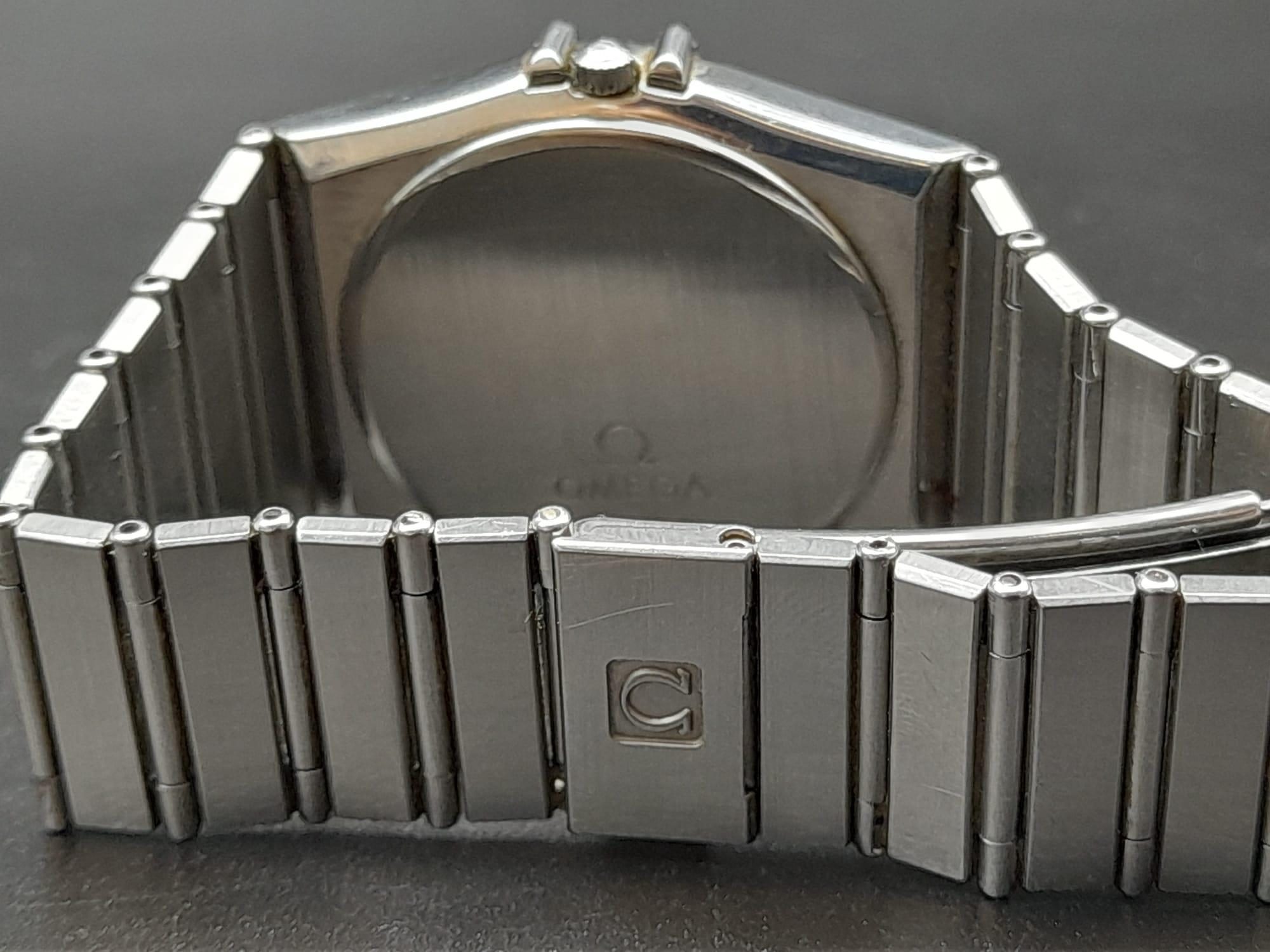 OMEGA CONSTELATION QUARTZ BRACELET WATCH WITH ORIGINAL BOX AND PAPERS. 32mm. Needs batteries. - Image 6 of 13