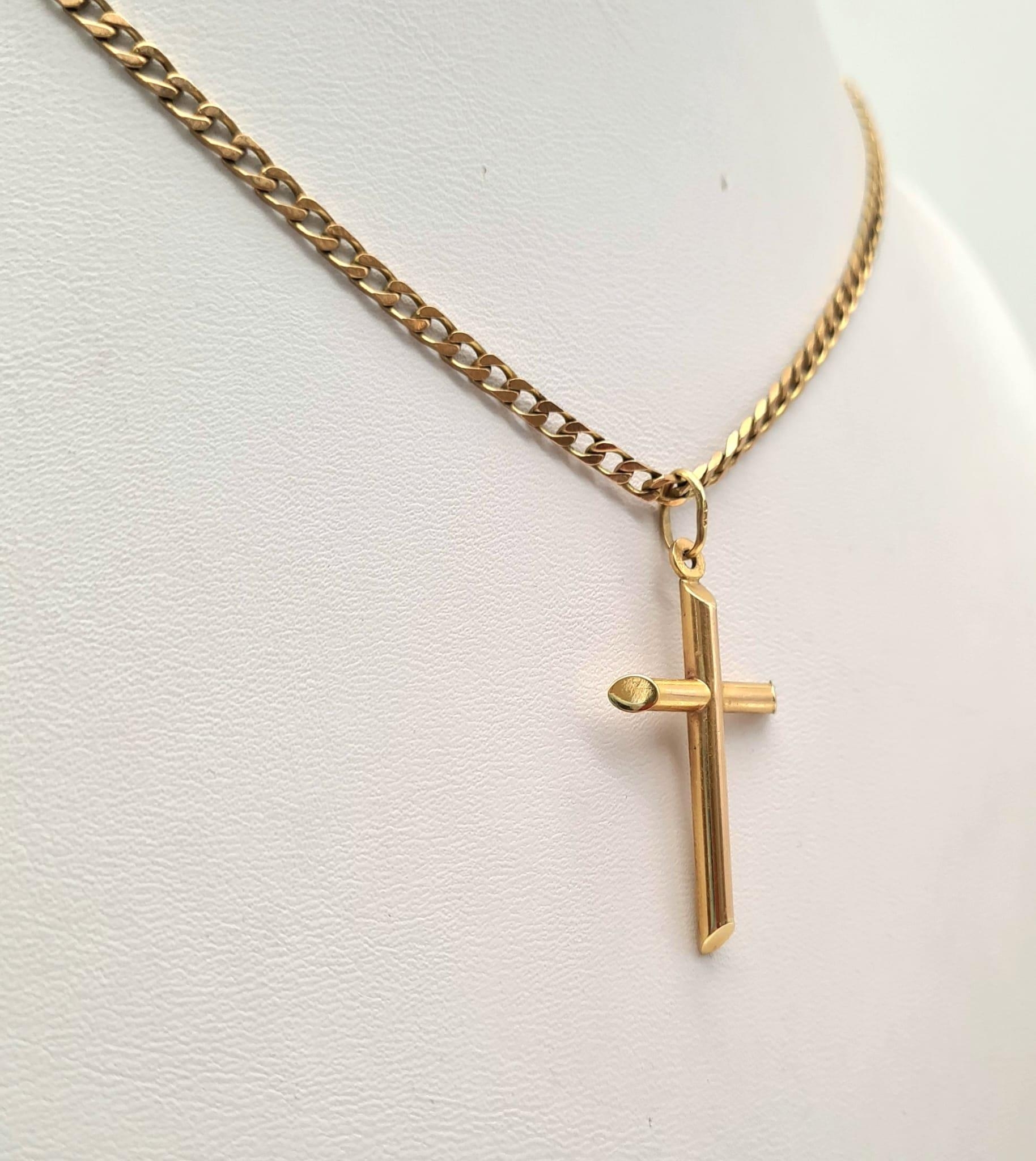 A 9K Yellow Gold Link Chain with Cross Pendant. 4 and 60cm. 11.05g total weight. Ref - 3287. - Image 2 of 6