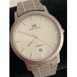 Gentlemans Quartz DANISH DESIGN TITANIUM wristwatch.Having circular cream face with silver tone