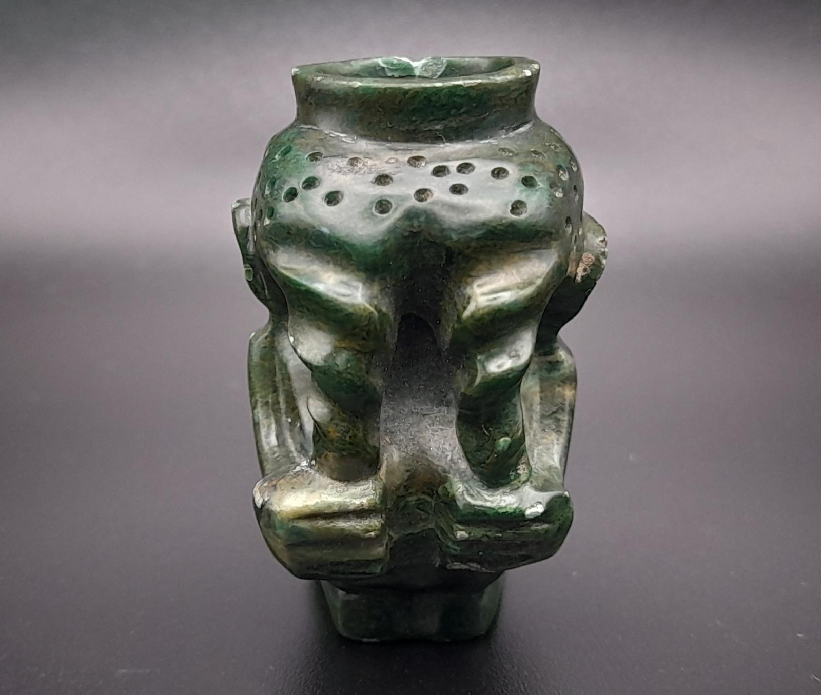 An Early Jade Hand-Carved Figurine. 4cm tall. - Image 4 of 8