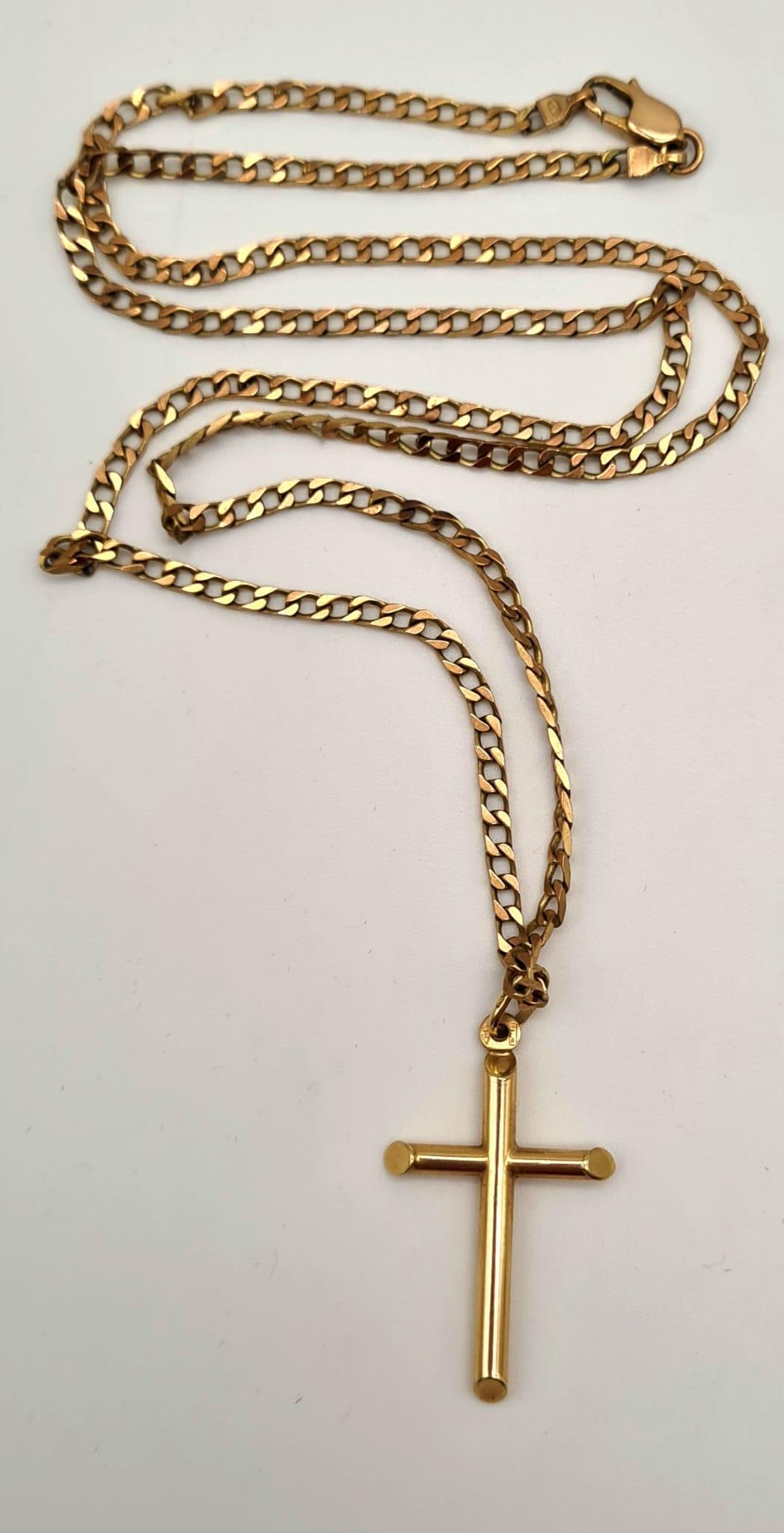 A 9K Yellow Gold Link Chain with Cross Pendant. 4 and 60cm. 11.05g total weight. Ref - 3287. - Image 3 of 6