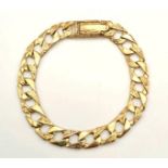 A 9K Yellow Gold Childs Flat Curb Link Bracelet. 14cm. 6.94g. Ref - 3551.