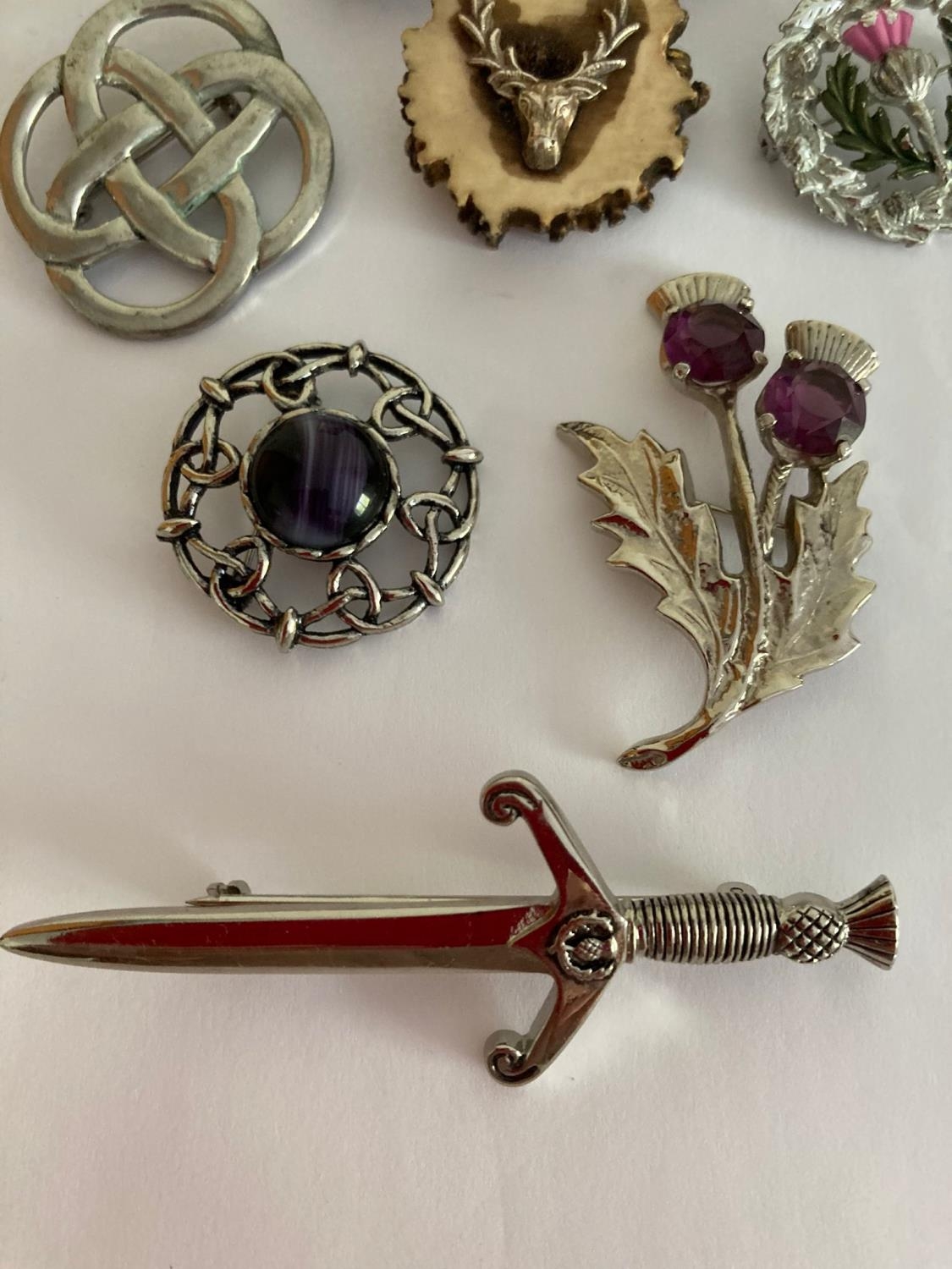 Selection of Scottish/Celtic themed brooches and pendant with chain. Vintage and later. - Image 3 of 3