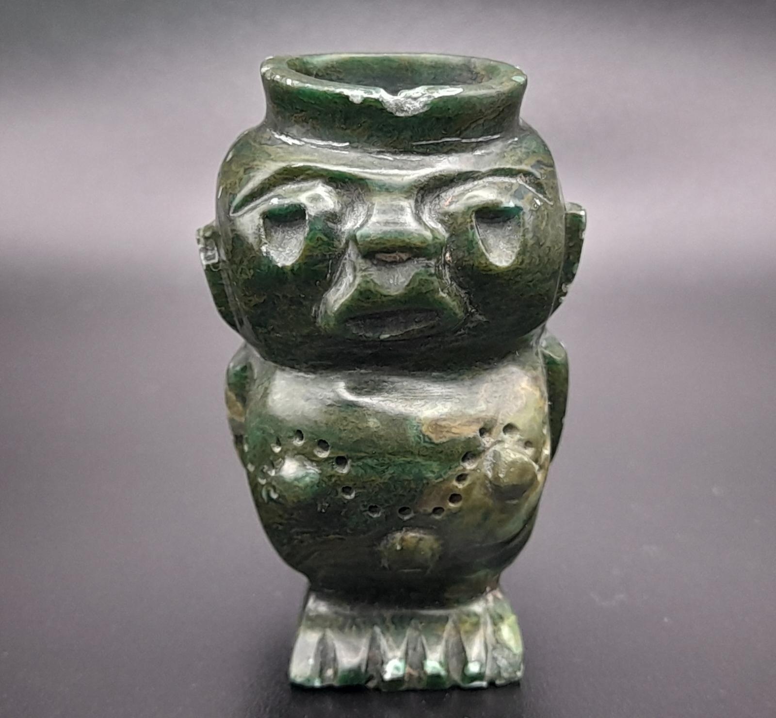 An Early Jade Hand-Carved Figurine. 4cm tall. - Image 2 of 8