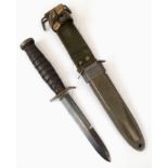 WW2 USA Camillus M3 Trench Fighting Knife. Marked “Camillius M3 on the cross guard. The pommel has