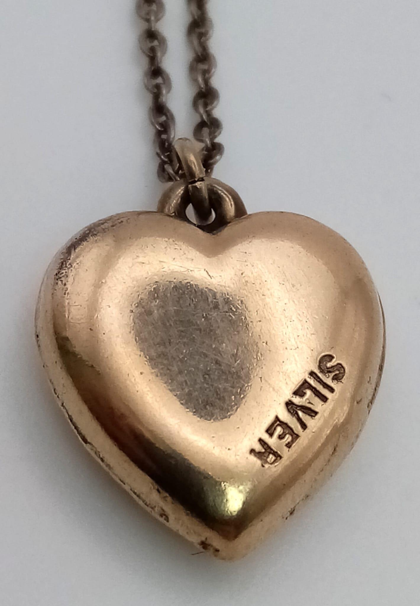 A Vintage Silver Gilt Heart Locket on a Silver Gilt Necklace.15mm and 42cm - Image 3 of 3