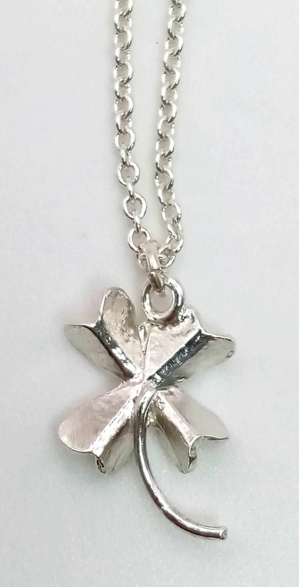 A sterling silver ALEX MONROE Lucky clover necklace. length: 41 cm, weight: 2.4 g. - Image 2 of 3