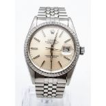 A Rolex Oyster Perpetual Datejust Gents Watch. Stainless steel strap and case - 36mm. Silver tone
